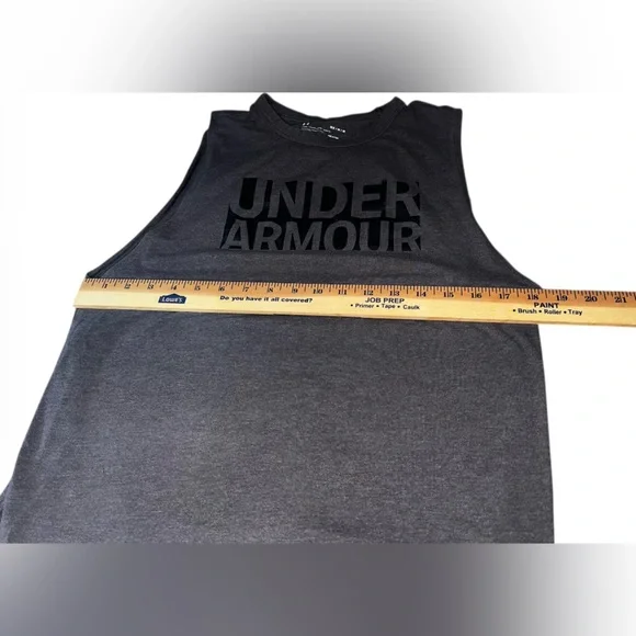 5/$25 Under Armour Women's Dark Charcoal Muscle Tee with Black Logo - Picture 5 of 8